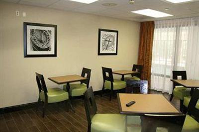 фото отеля Hampton Inn Olive Branch