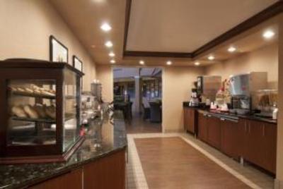 фото отеля BEST WESTERN White Bear Country Inn