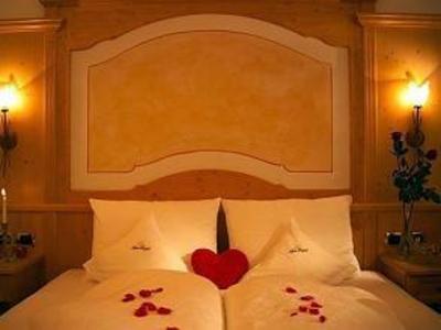 фото отеля Alpin Royal Wellness & Resort Hotel Ahrntal