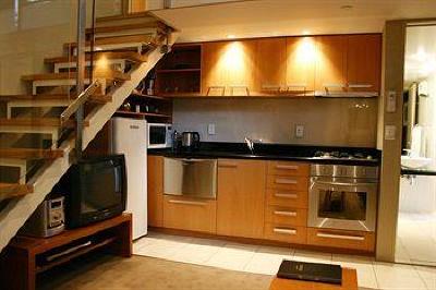 фото отеля Poplars Apartment Christchurch