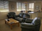 фото отеля Poplars Apartment Christchurch