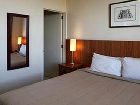 фото отеля Poplars Apartment Christchurch