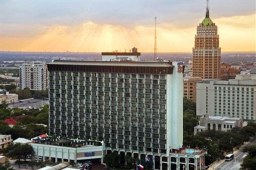 фото отеля Hilton Palacio del Rio