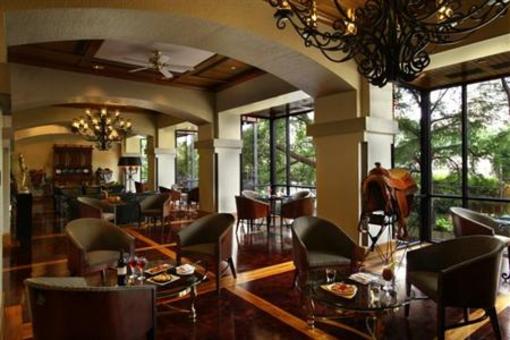 фото отеля Hilton Palacio del Rio