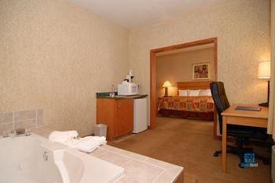 фото отеля BEST WESTERN Locust Grove Inn & Suites