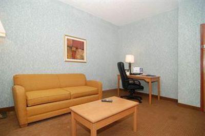 фото отеля BEST WESTERN Locust Grove Inn & Suites