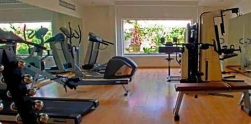 фото отеля Al Faris Hotel Apartments 3