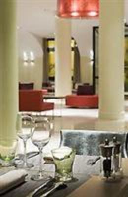 фото отеля Pullman Versailles Chateau Hotel
