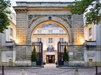 Pullman Versailles Chateau Hotel