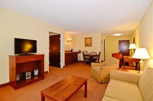 фото отеля BEST WESTERN Lawrenceburg Inn