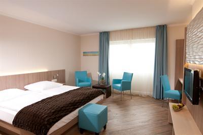 фото отеля Hotel Vier Jahreszeiten Lubeck