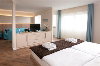 фото отеля Hotel Vier Jahreszeiten Lubeck