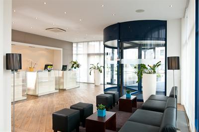 фото отеля Hotel Vier Jahreszeiten Lubeck