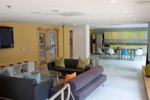фото отеля Marriott Execustay The Flats at Dupont Circle