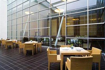 фото отеля Sheraton Milan Malpensa Airport Hotel & Conference Centre