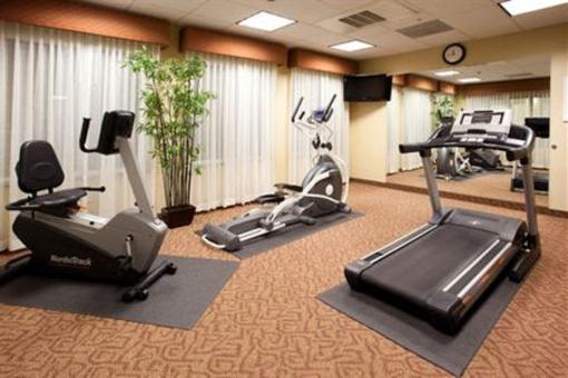 фото отеля Holiday Inn Express Hotel & Suites Fresno South