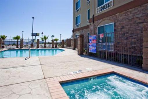 фото отеля Holiday Inn Express Hotel & Suites Fresno South