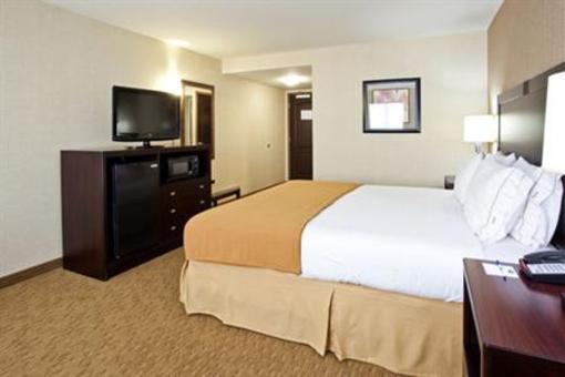 фото отеля Holiday Inn Express Hotel & Suites Fresno South