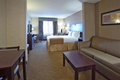 фото отеля Holiday Inn Express Hotel & Suites Fresno South
