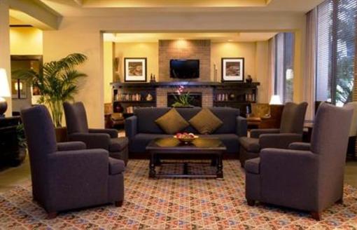 фото отеля Crowne Plaza Airport
