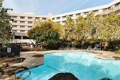 фото отеля Hilton Pleasanton at The Club