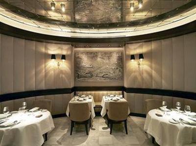 фото отеля The St. Regis New York
