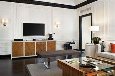 фото отеля The St. Regis New York