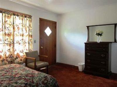 фото отеля Cadet Motel