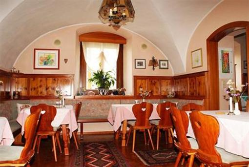 фото отеля Schlosswirt Gasthof Pension Ossiach