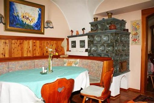 фото отеля Schlosswirt Gasthof Pension Ossiach