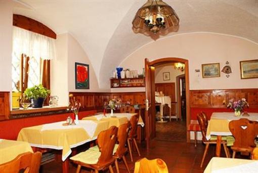 фото отеля Schlosswirt Gasthof Pension Ossiach