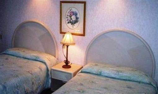 фото отеля Falmouth Heights Motor Lodge