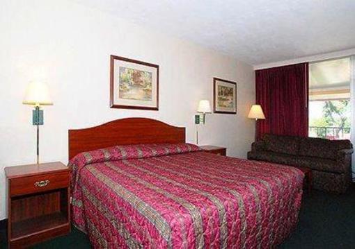 фото отеля Econo Lodge Oakley (Kansas)
