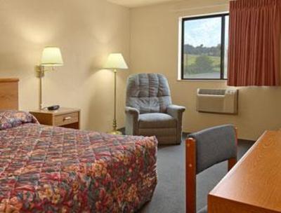 фото отеля Super 8 Brookville