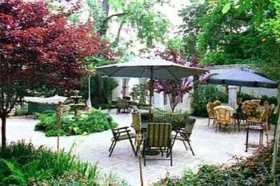 фото отеля The Cottage Bed and Breakfast