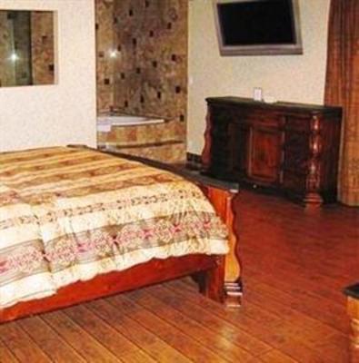 фото отеля Travelers Inn Lawndale