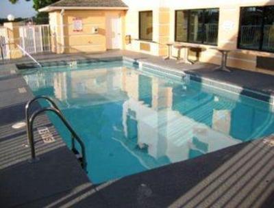 фото отеля Baymont Inn & Suites Sandersville