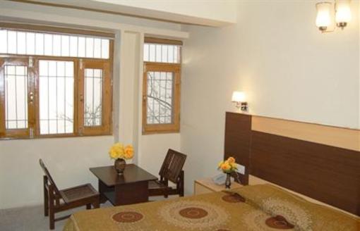 фото отеля Hotel Prestige Shimla