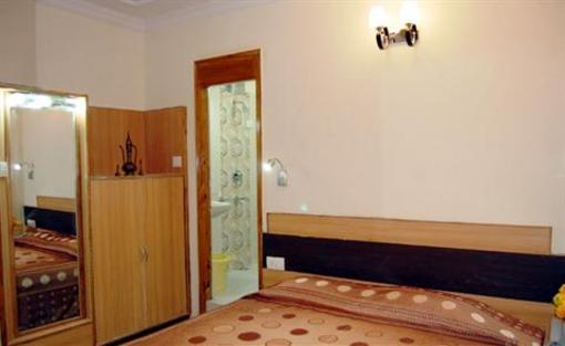 фото отеля Hotel Prestige Shimla