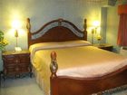 фото отеля Red Carpet Inn Elmwood Park