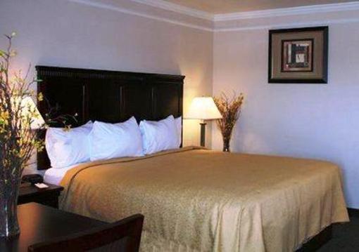 фото отеля Quality Inn Kingsburg