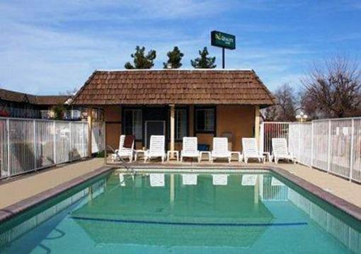 фото отеля Quality Inn Kingsburg