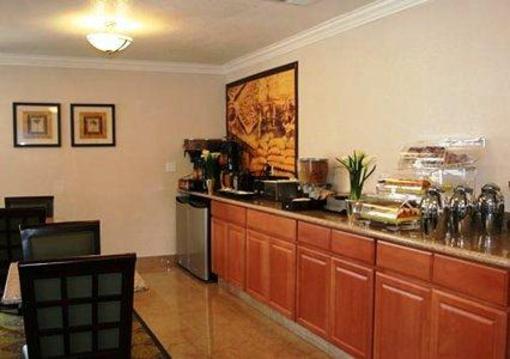 фото отеля Quality Inn Kingsburg