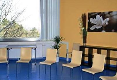 фото отеля College Garden Hotel Bad Voslau
