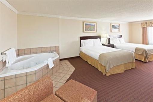 фото отеля Holiday Inn Express Plainview