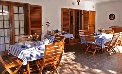 фото отеля Aan-den-weg Bed & Breakfast Stellenbosch