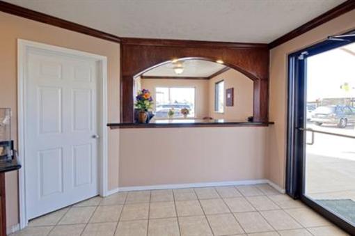 фото отеля Americas Best Value Inn & Suites Prairie View Hempstead