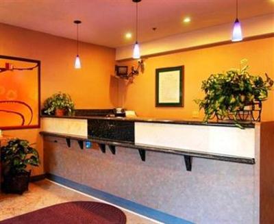 фото отеля Econo Lodge Lavale