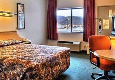 фото отеля Econo Lodge Lavale