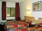 фото отеля Econo Lodge Lavale